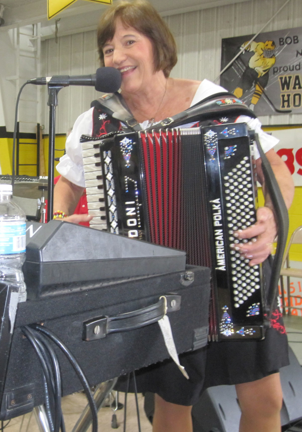 Volksfest Carol and the Keynotes